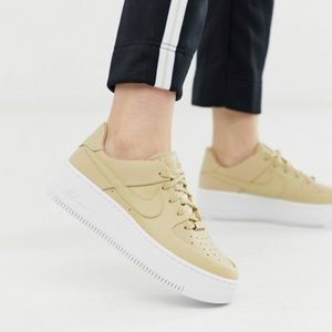 Nike Air Force 1 Sage Low